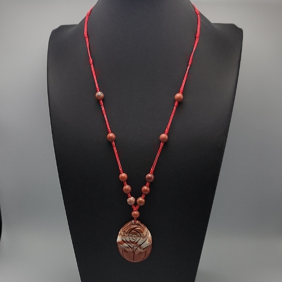 Elegant Red Jasper Beaded 20" Necklace Hand Carved Rose Pendant Natural Gemstone - Picture 1 of 7